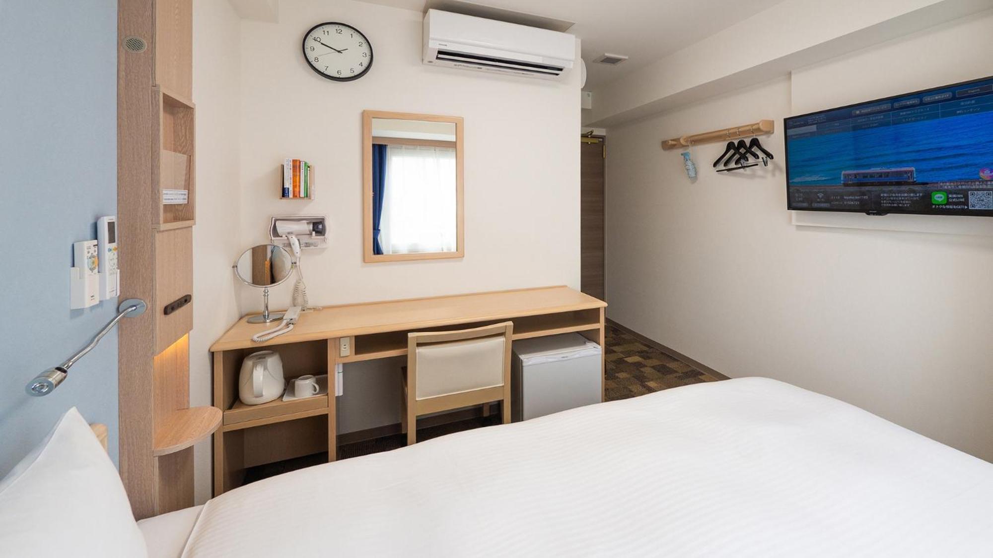 Toyoko Inn Chigasaki Shiyakusho Номер фото